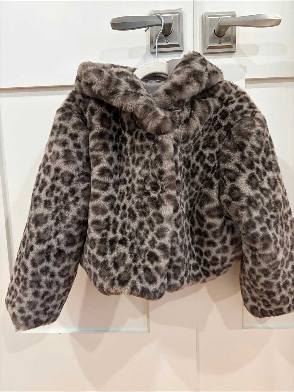 GAP Girls' Faux Fur Leopard Hooded Jacket - Gray